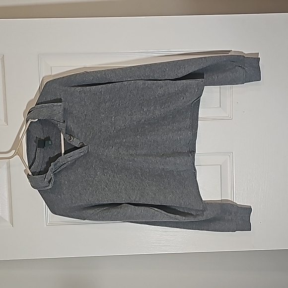 Wild Fable Gray Cropped Polo Style Sweatshirt Size M - Picture 1 of 3